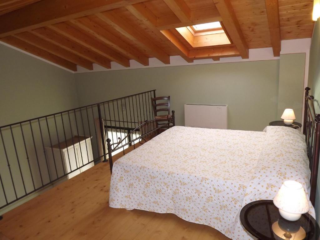 Agriturismo Cascina Rossano 프로바글리오디세오 객실 사진